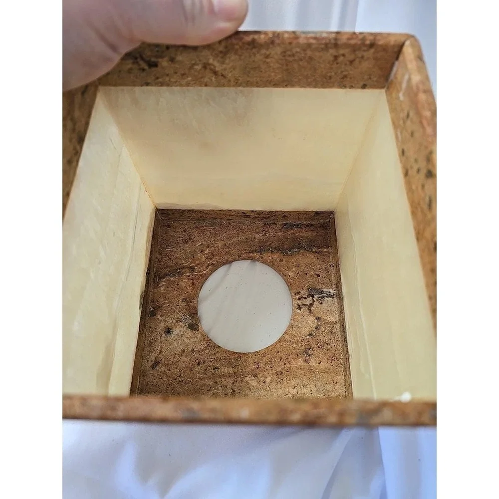 Quartz & Marble Tissue Cover Heavy Beautiful Great Shape